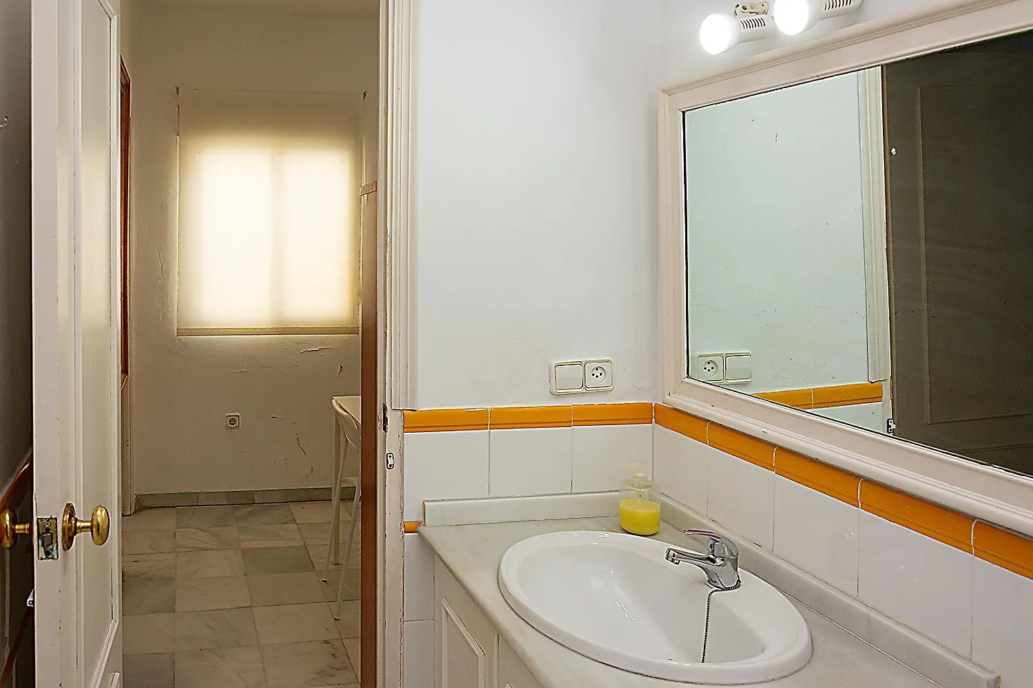 Los Remedios Deluxe Apartment Seville