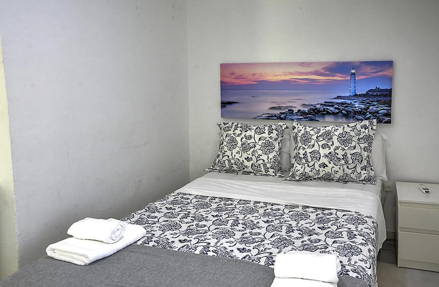 Los Remedios Deluxe Apartment Seville